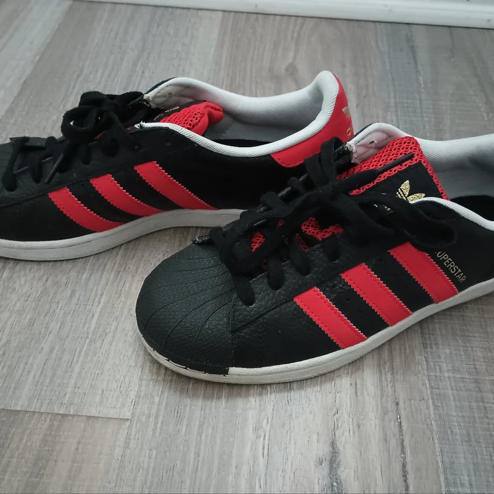 Adidas - Picture 2 of 5